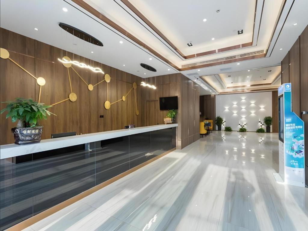 格雅常州春秋淹城新时代家俱广场酒店 外观 照片
